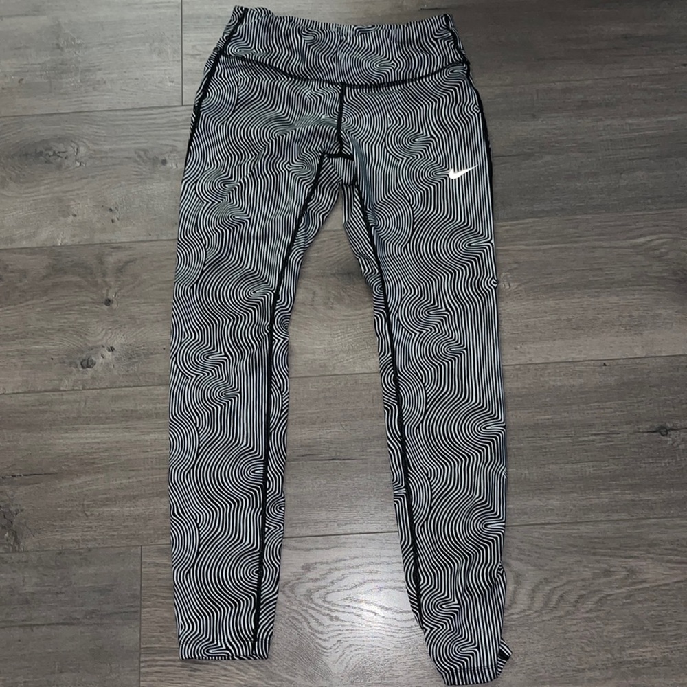 Nike workout leggings